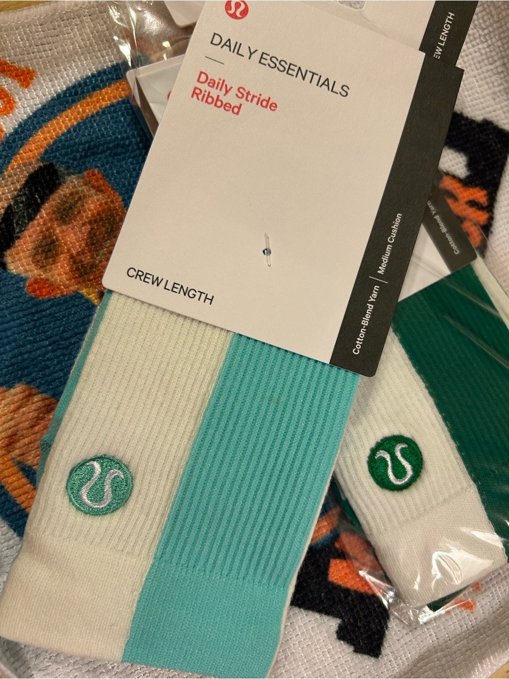 2X Lululemon Daily Essentials Ribbed Crew Socks - Picture 2 of 2
